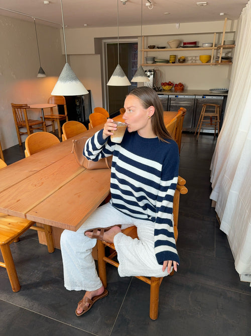 Mathilde Ravn striped knit - navy/white